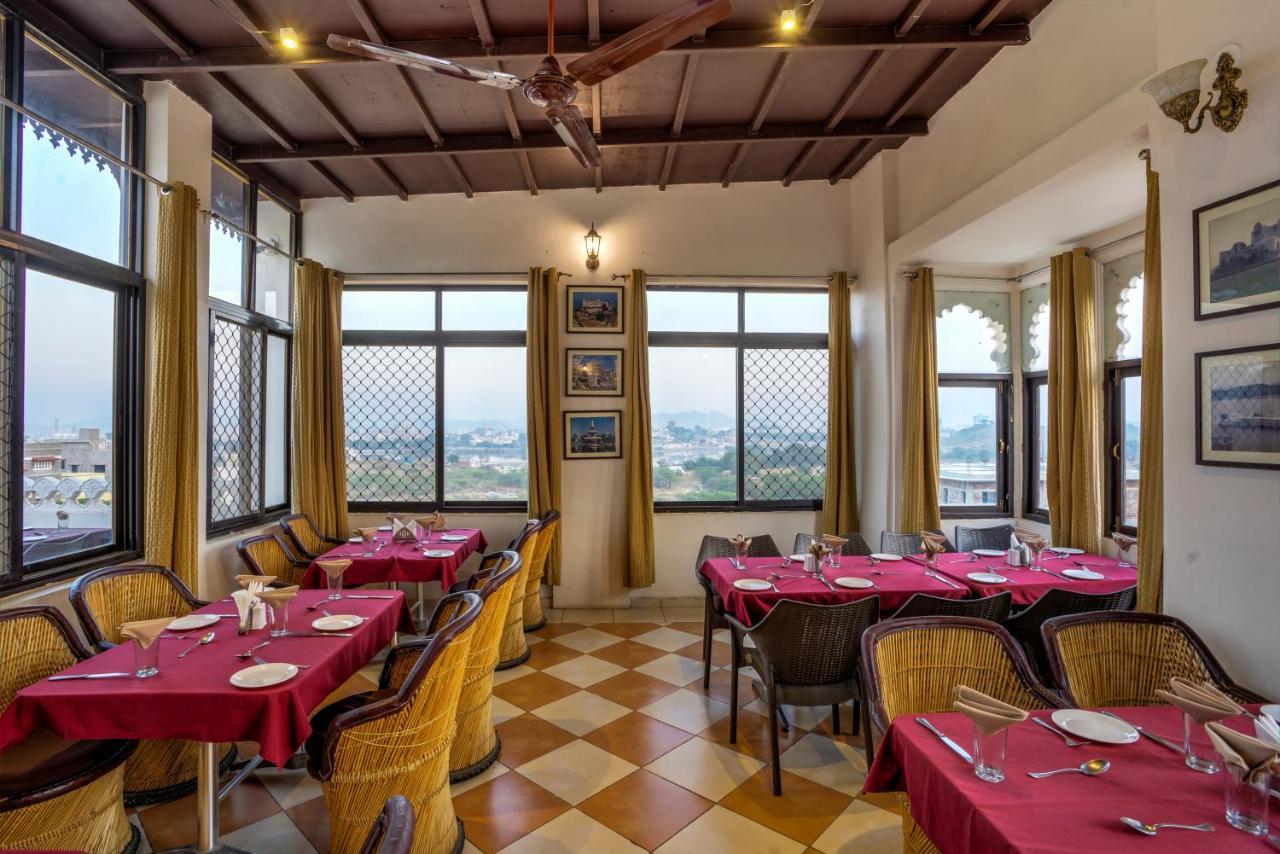 Sai Palace Hotel Удайпур Екстериор снимка