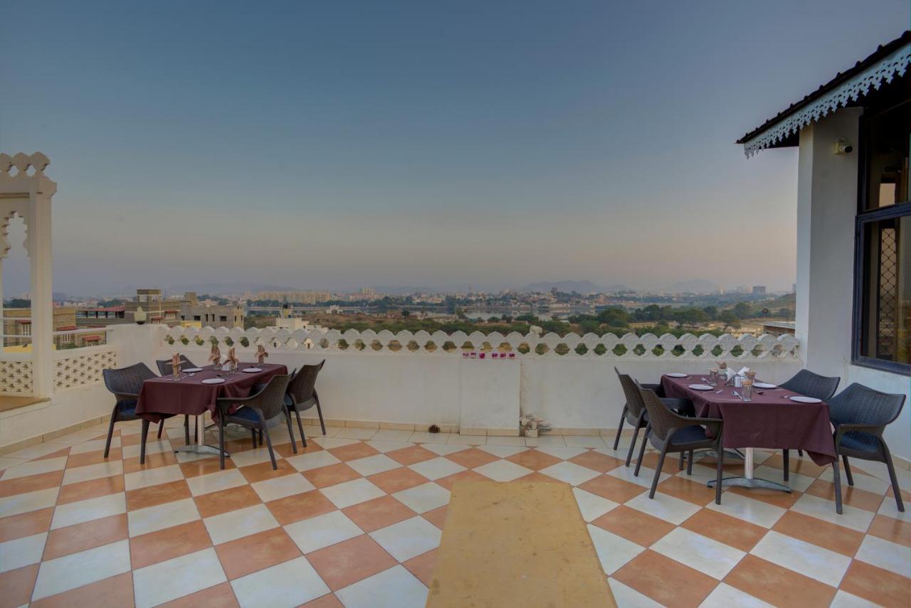 Sai Palace Hotel Удайпур Екстериор снимка