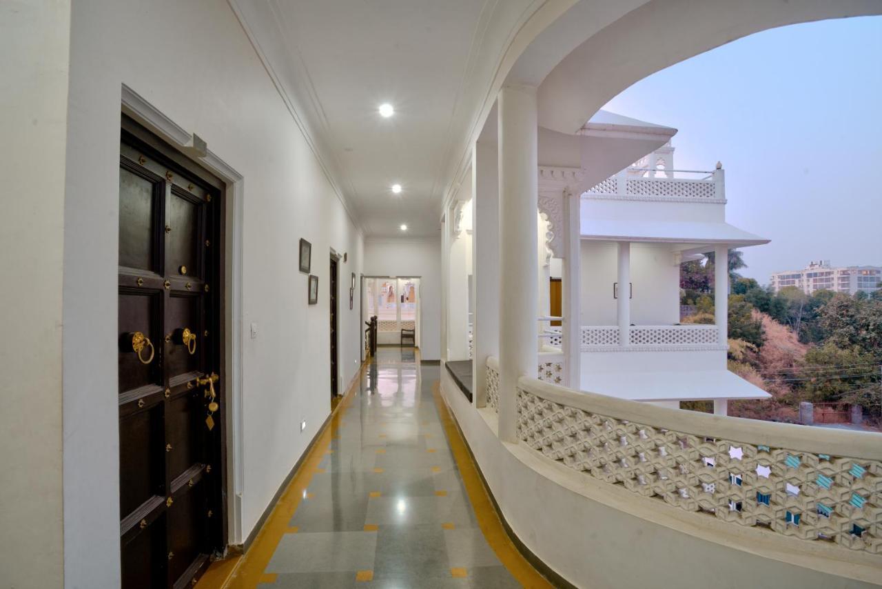 Sai Palace Hotel Удайпур Екстериор снимка