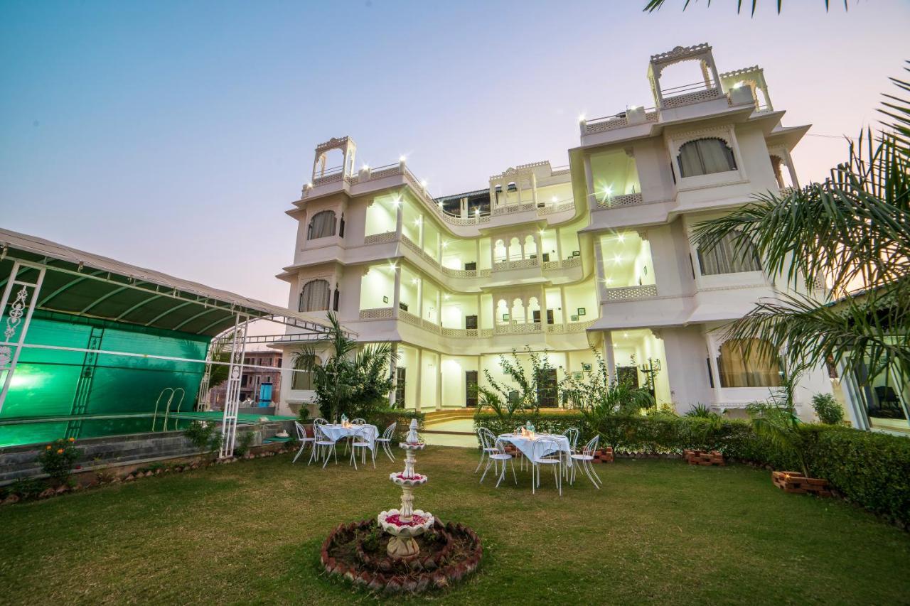 Sai Palace Hotel Удайпур Екстериор снимка